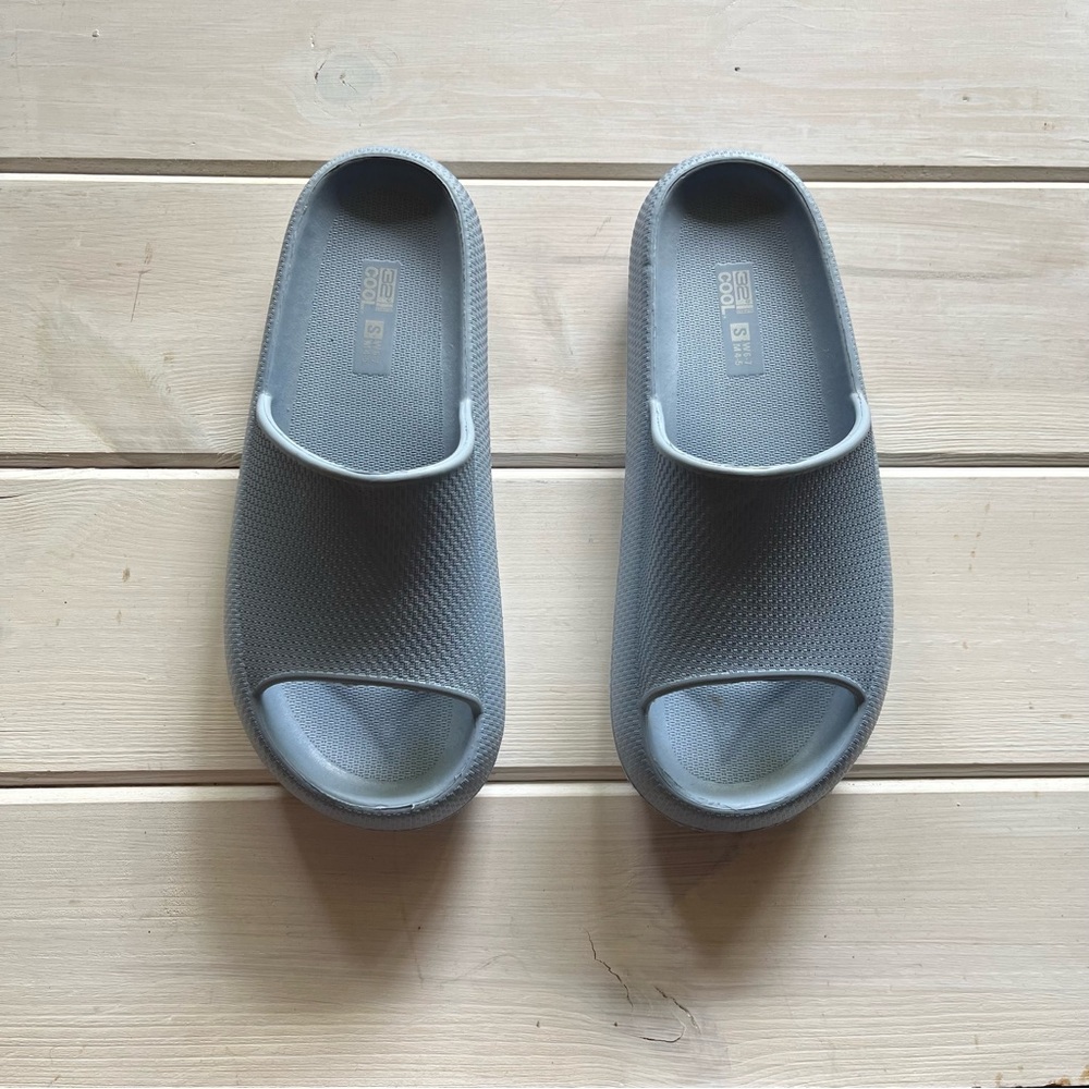 Cloud Sandal Slides in Light Blue